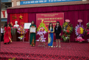 Trường Tiểu học Noong Bua, thành phố Điện Biên Phủ tổ chức Lễ kỷ niệm 35 năm ngày nhà giáo Việt Nam và đón Bằng công nhận trường Tiểu học đạt chuẩn Quốc gia mức độ 2