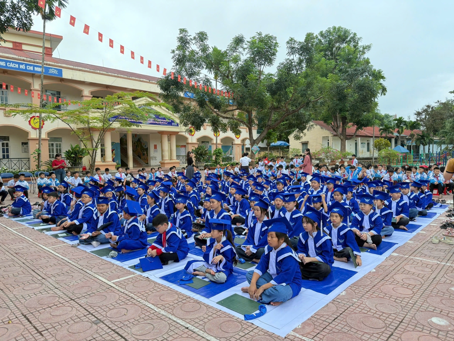 TÌM KIẾM TÀI NĂNG TIẾNG ANH – SÂN CHƠI BỔ ÍCH,  TRUYỀN CẢM HỨNG HỌC TẬP CHO HỌC SINH TRƯỜNG TIỂU HỌC NOONG BUA